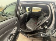 Nissan Micra 10