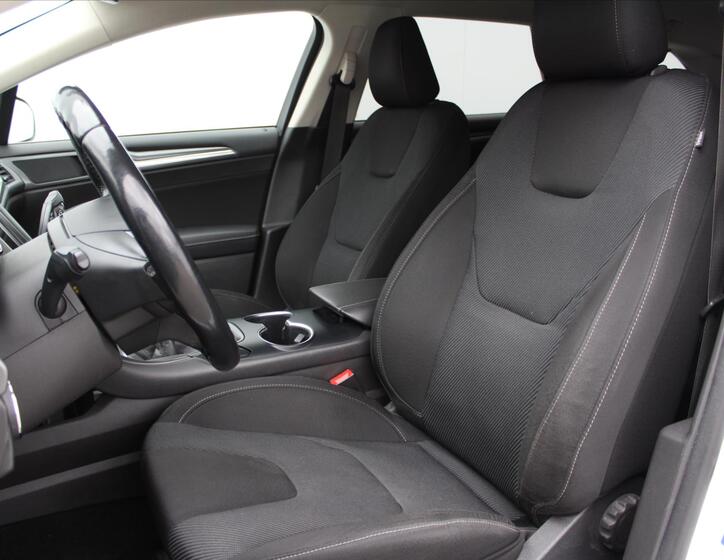Ford Mondeo 10