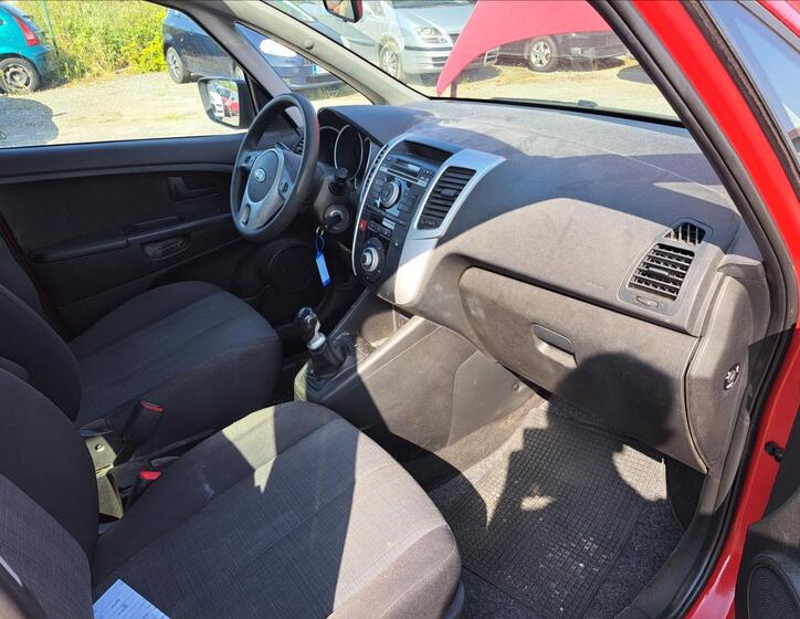 KIA Venga 32