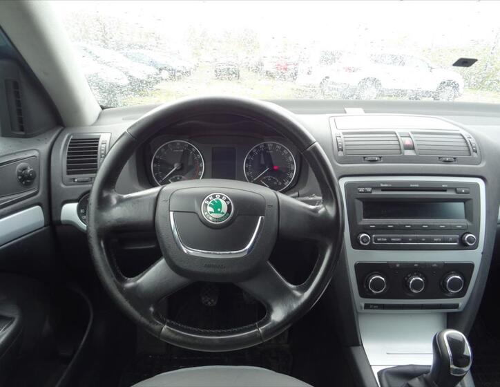 Škoda Octavia 15