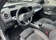 Mercedes-Benz EQB 9