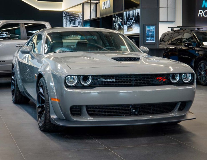Dodge Challenger 9