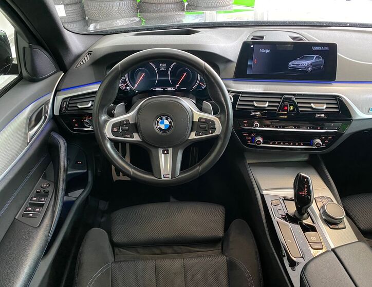 BMW Řada 5 8