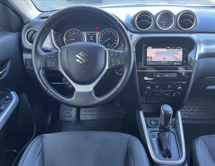 Suzuki Vitara 10