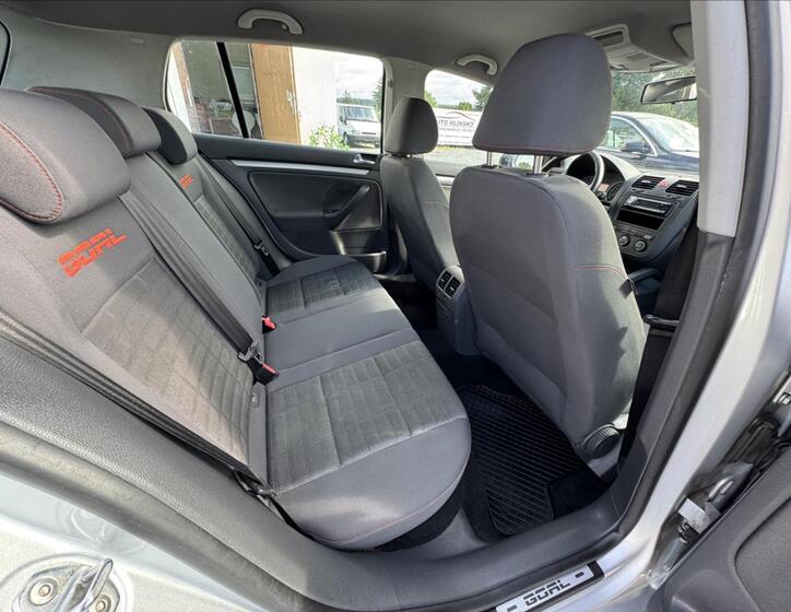 Volkswagen Golf 14