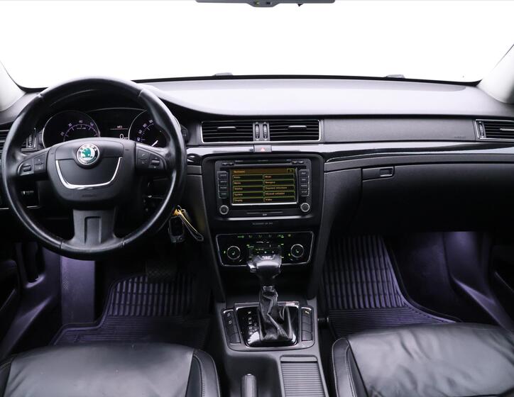 Škoda Superb 33