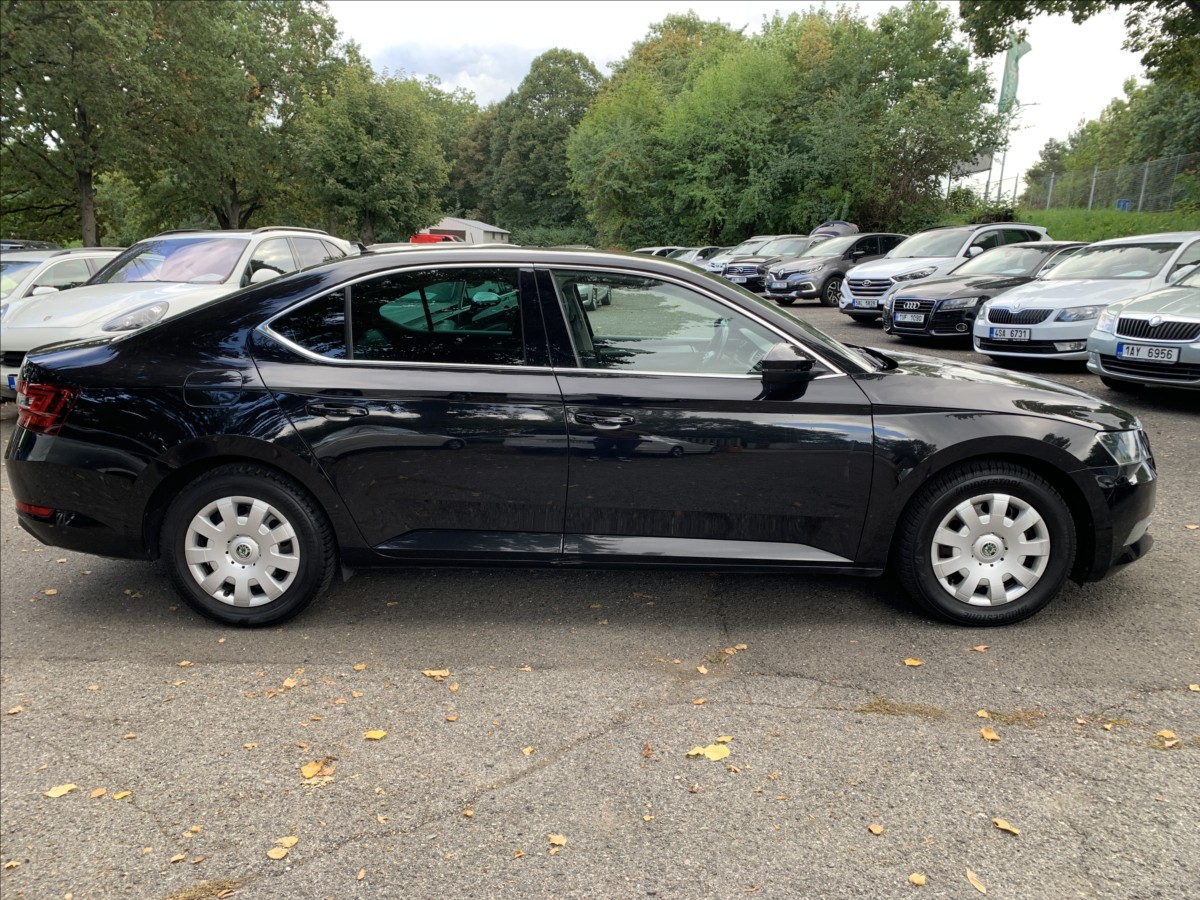 Škoda Superb