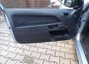 Ford Fiesta 14