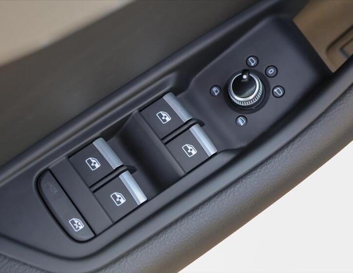 Audi A4 16