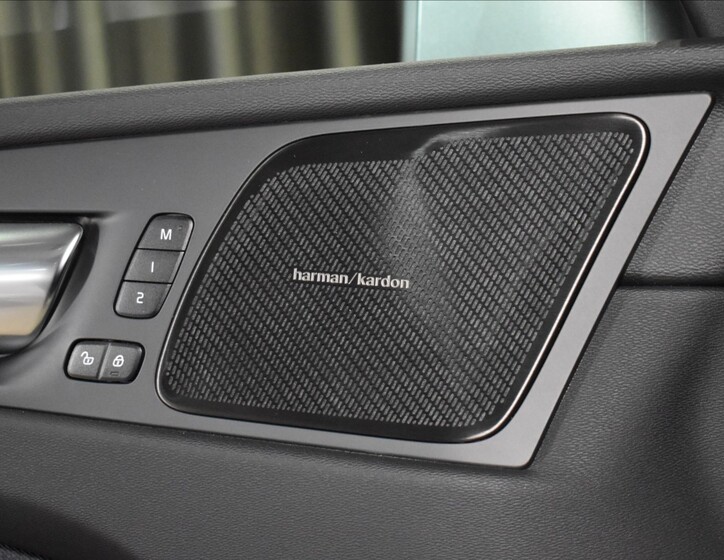 Volvo XC60 18