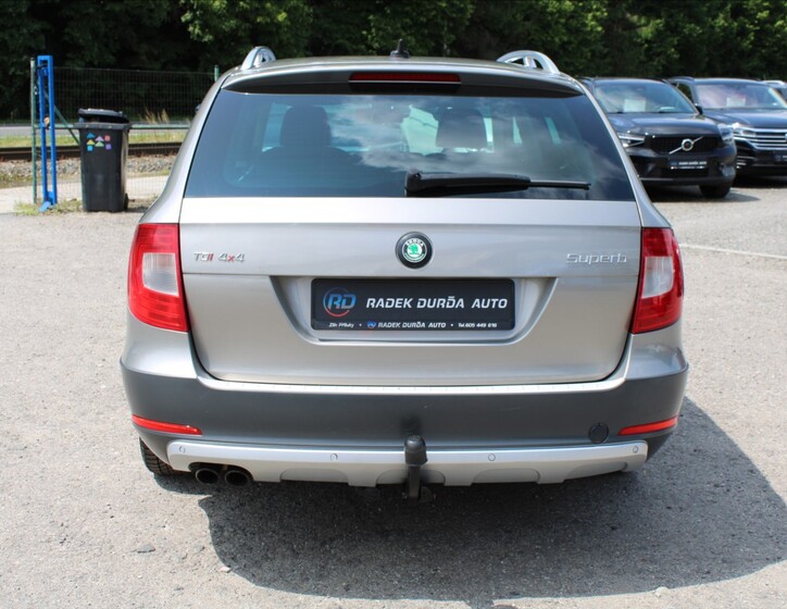 Škoda Superb 6