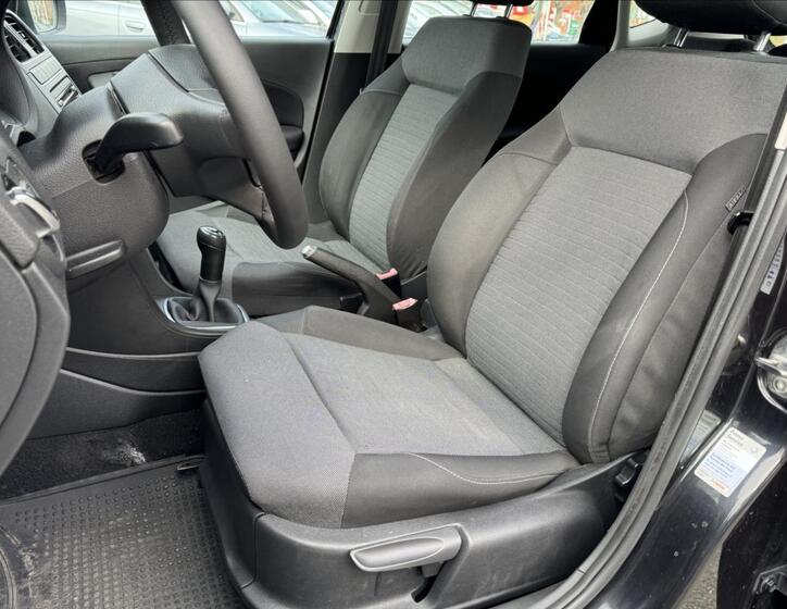 Volkswagen Polo 24