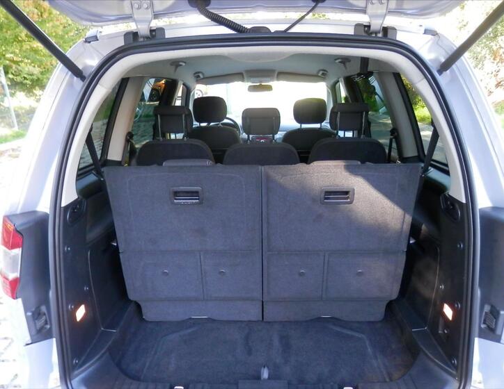 Ford Galaxy 24