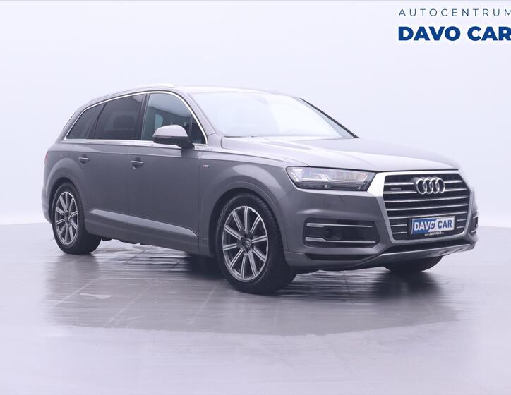 Audi Q7 1