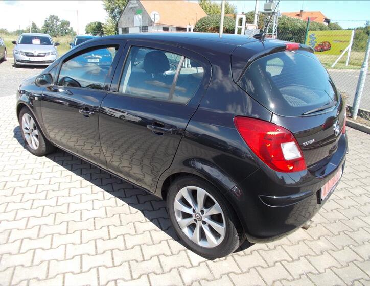 Opel Corsa 10
