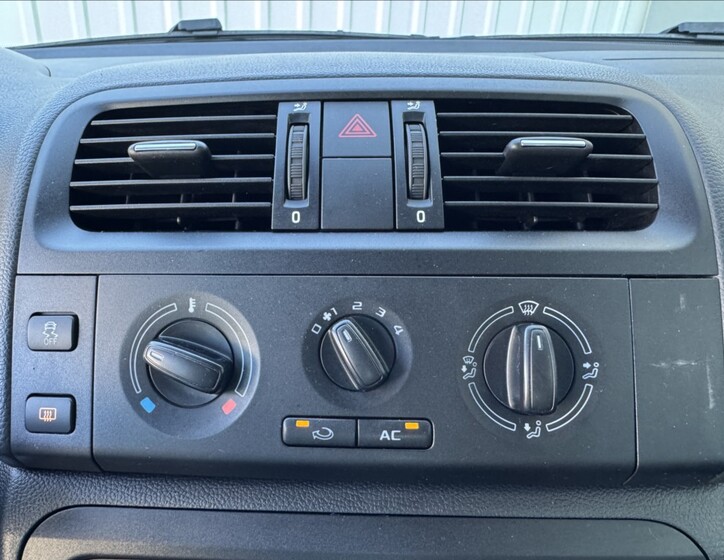 Škoda Roomster 34