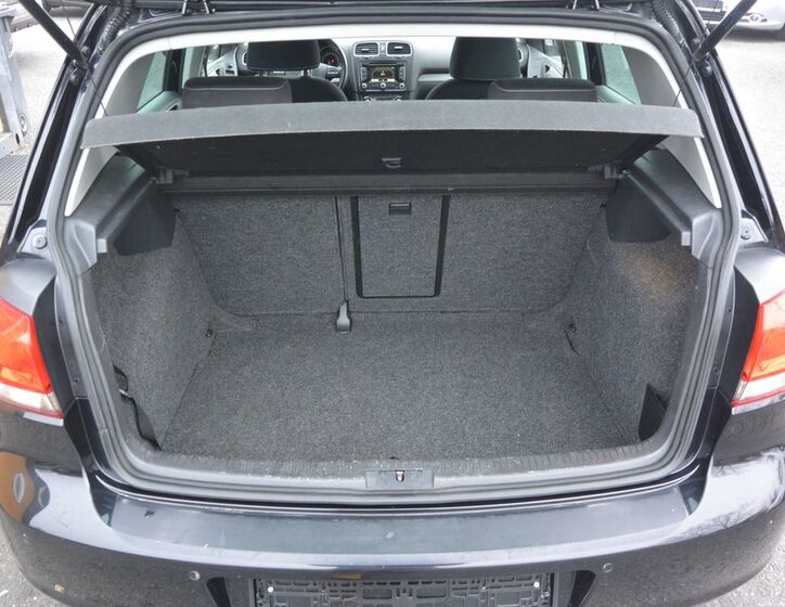 Volkswagen Golf 25