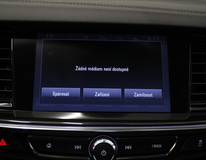 Opel Insignia 11