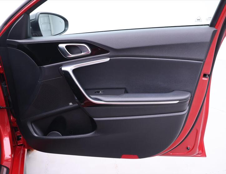 KIA ProCeed 14