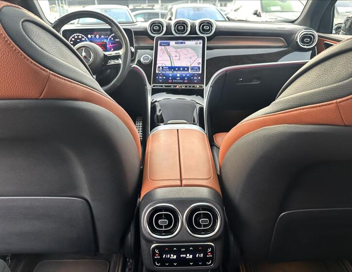 Mercedes-Benz GLC 12