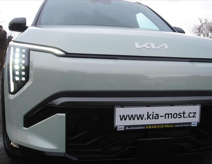 KIA EV3 17