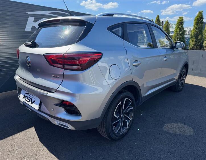 MG ZS 7