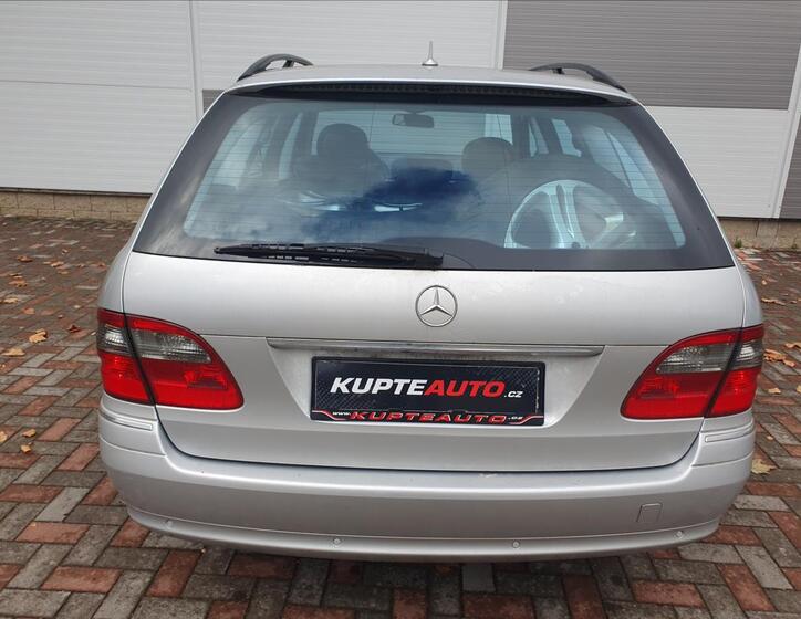 Mercedes-Benz Třídy E 6