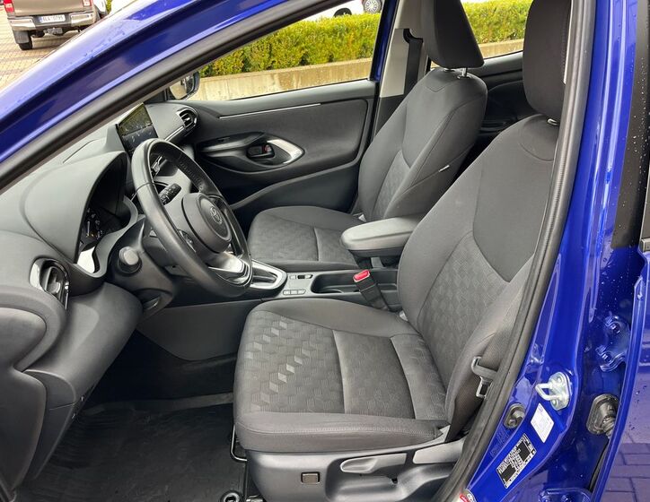 Toyota Yaris 14