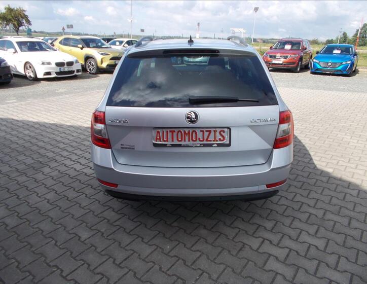 Škoda Octavia 9