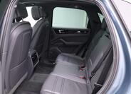 Porsche Cayenne 16