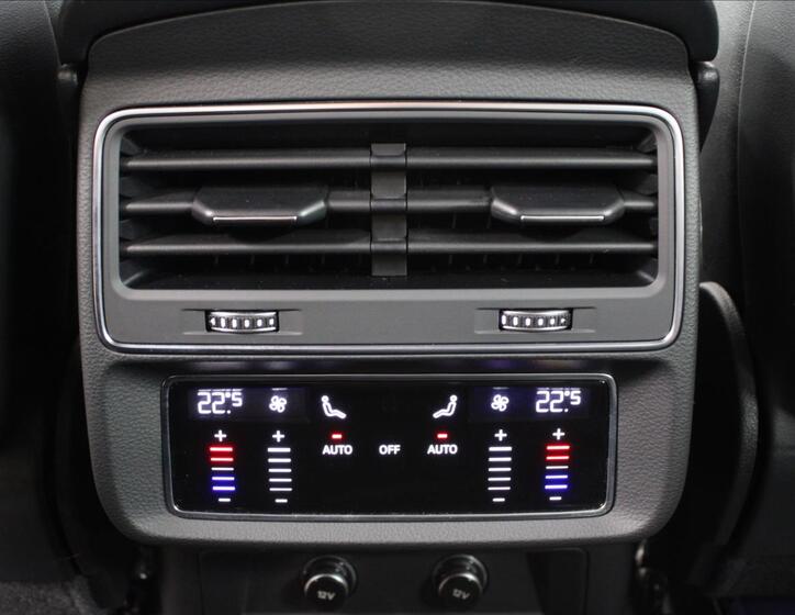 Audi Q7 29