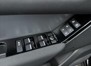 Land Rover Range Rover Velar 13