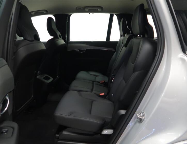 Volvo XC90 8