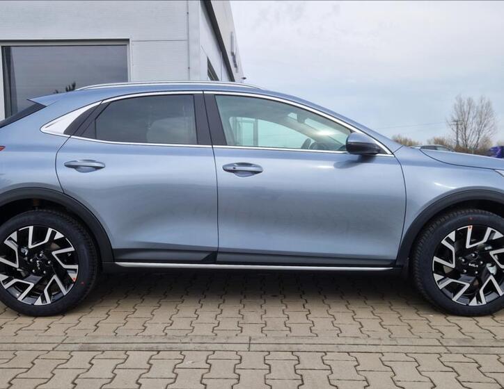 KIA XCeed 4