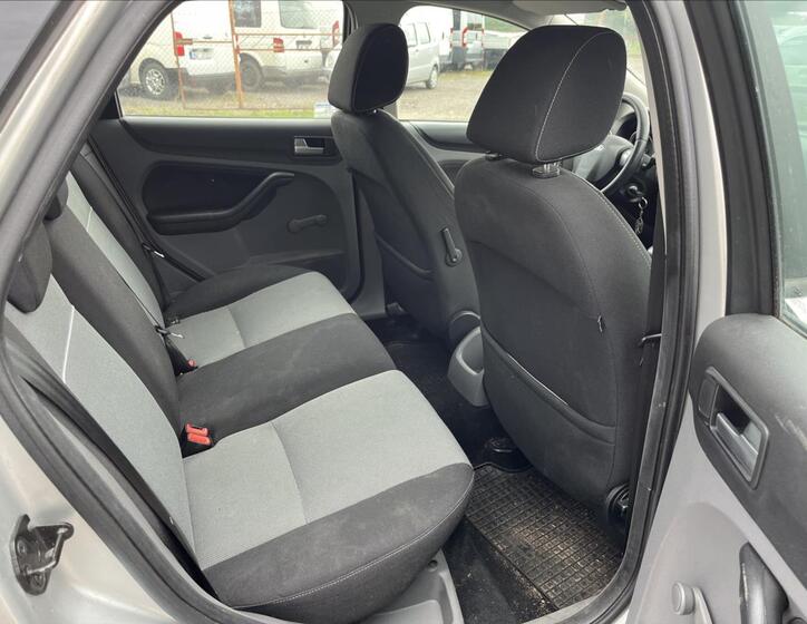 Ford Focus 12