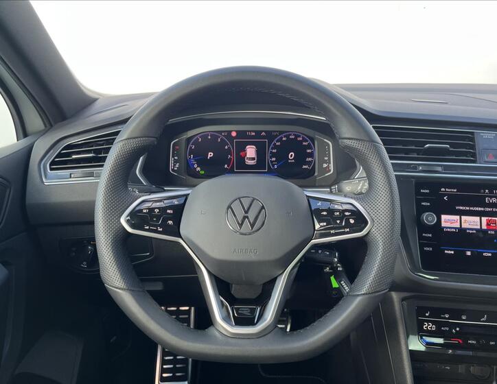 Volkswagen Tiguan 16