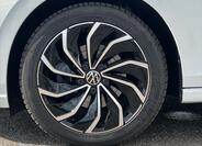 Volkswagen Golf 12