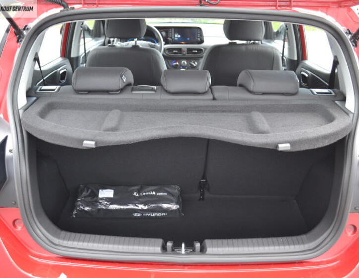 Hyundai i10 15