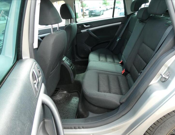 Škoda Octavia 14