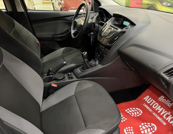 Ford Focus 13