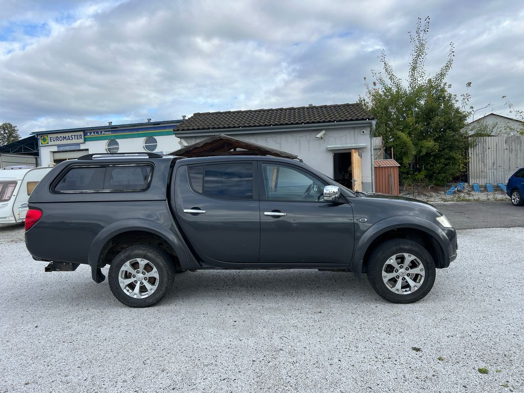 Mitsubishi L200