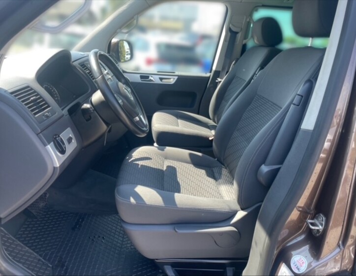 Volkswagen Multivan 7