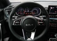 KIA XCeed 12