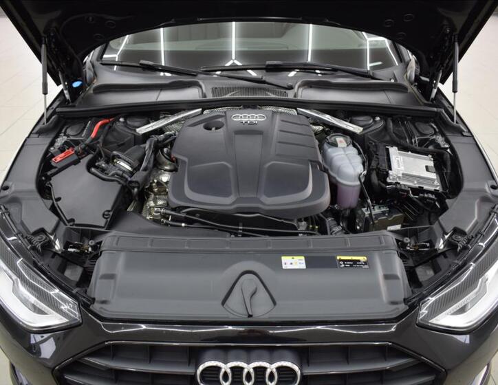 Audi A4 44