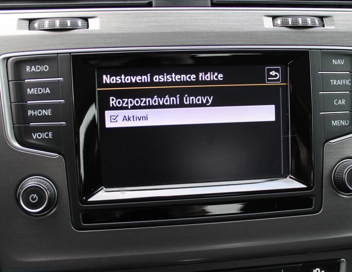 Volkswagen Golf 15