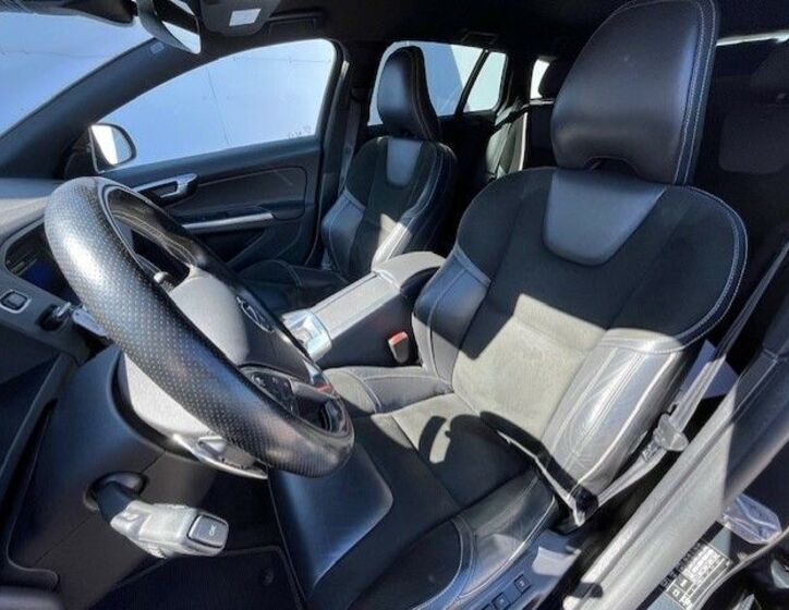 Volvo V60 25