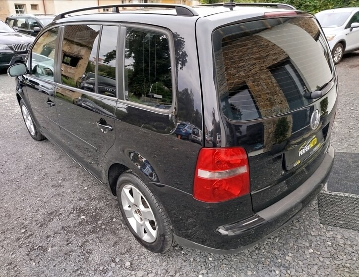 Volkswagen Touran 4