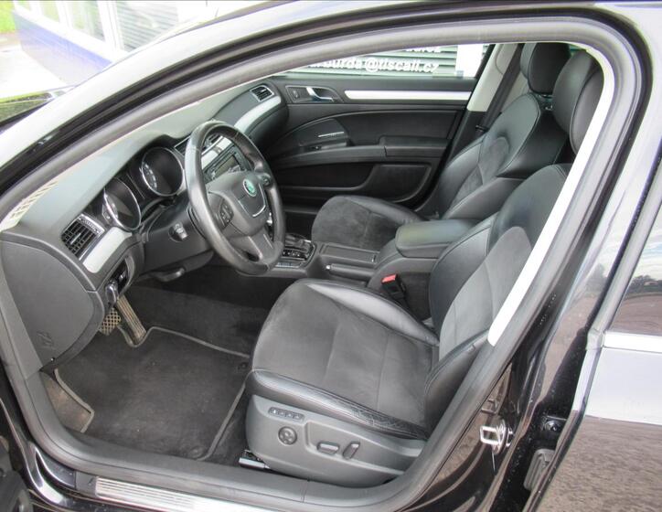 Škoda Superb 19