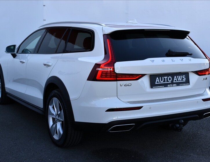 Volvo V60 9
