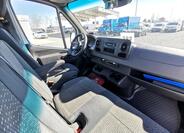 Mercedes-Benz Sprinter 10